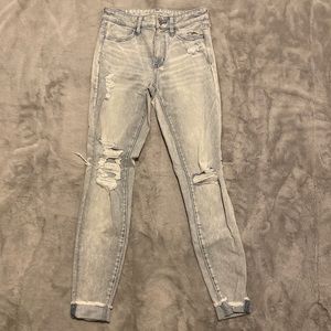 American Eagle Ripped Jeans Size 4R